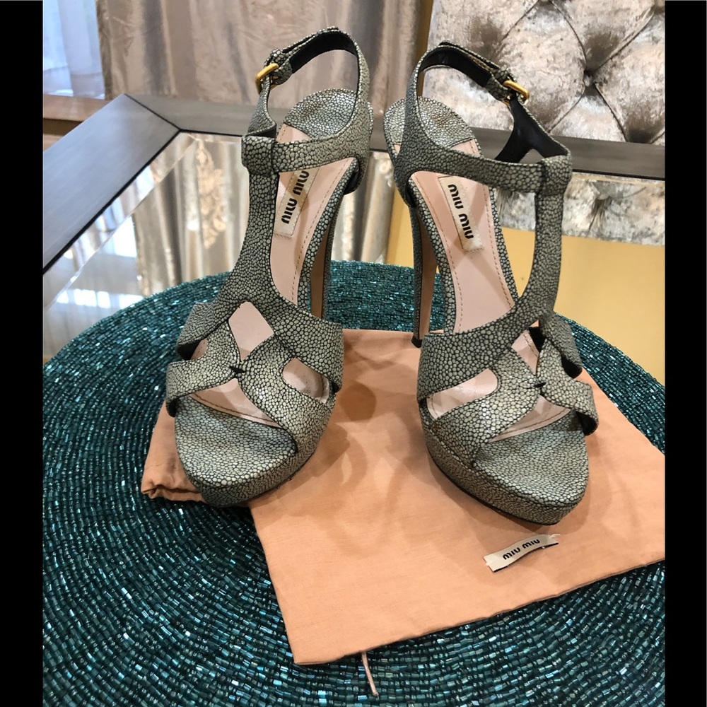 ♥️Miu Miu Platform Sandals♥️